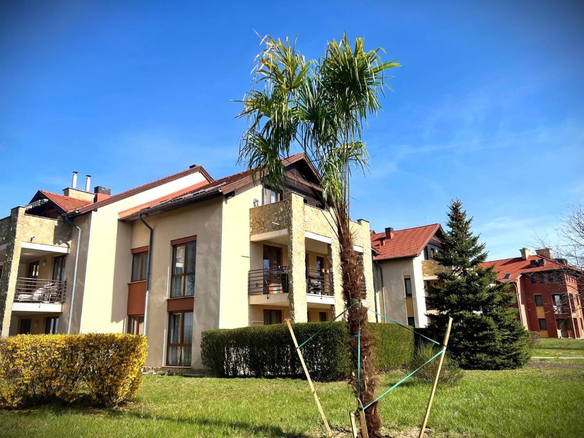 Luxus Golf Apartment Bük Esterno foto