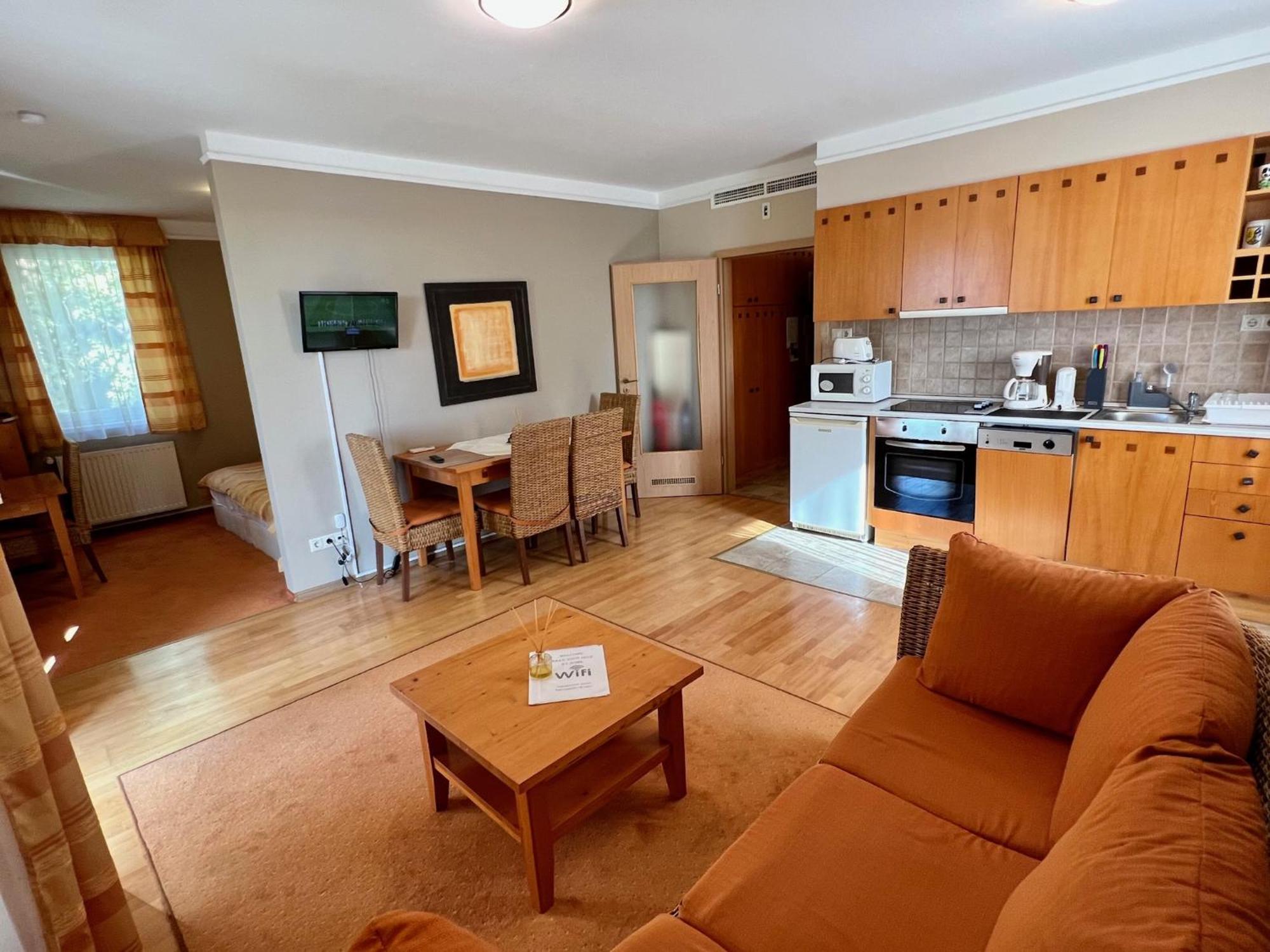Luxus Golf Apartment Bük Esterno foto