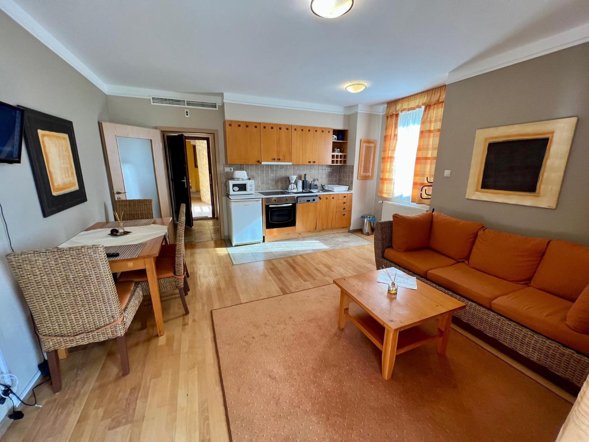 Luxus Golf Apartment Bük Esterno foto