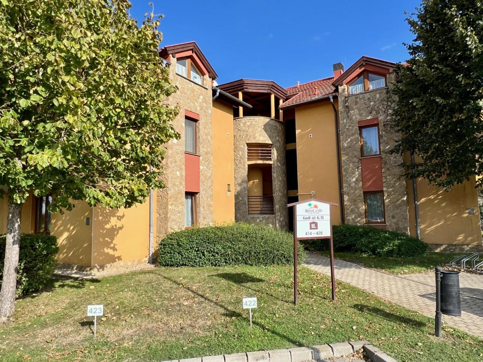 Luxus Golf Apartment Bük Esterno foto