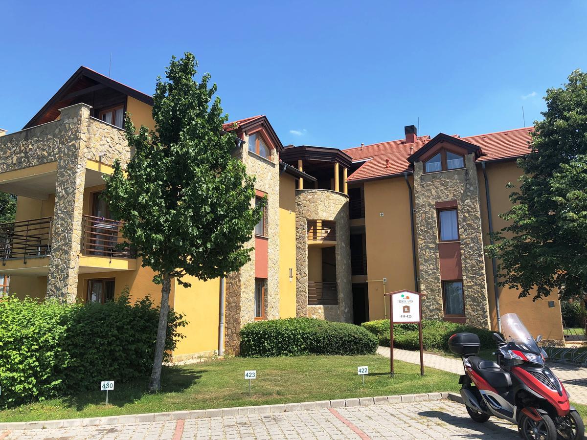 Luxus Golf Apartment Bük Esterno foto